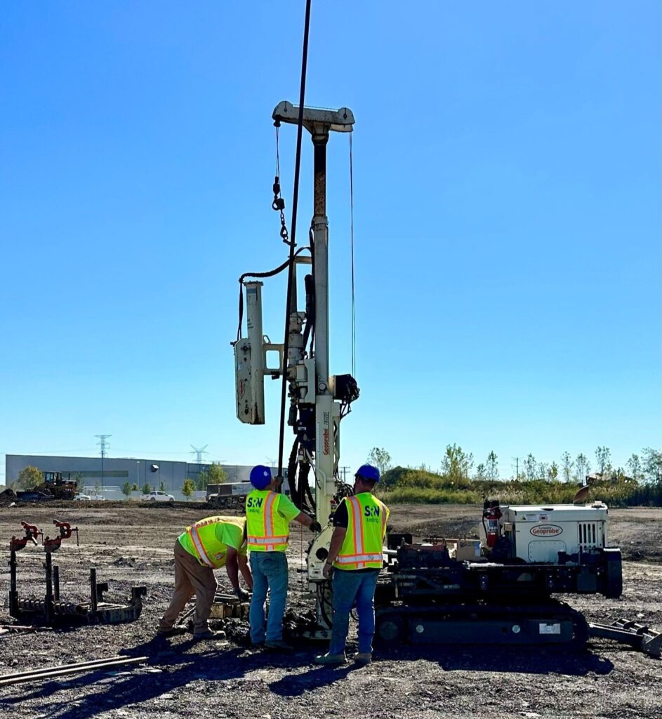 wdq0YzIw SRN drill team operating Geoprobe